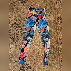 Beyond Yoga Multicolor Floral Leggings, Medium